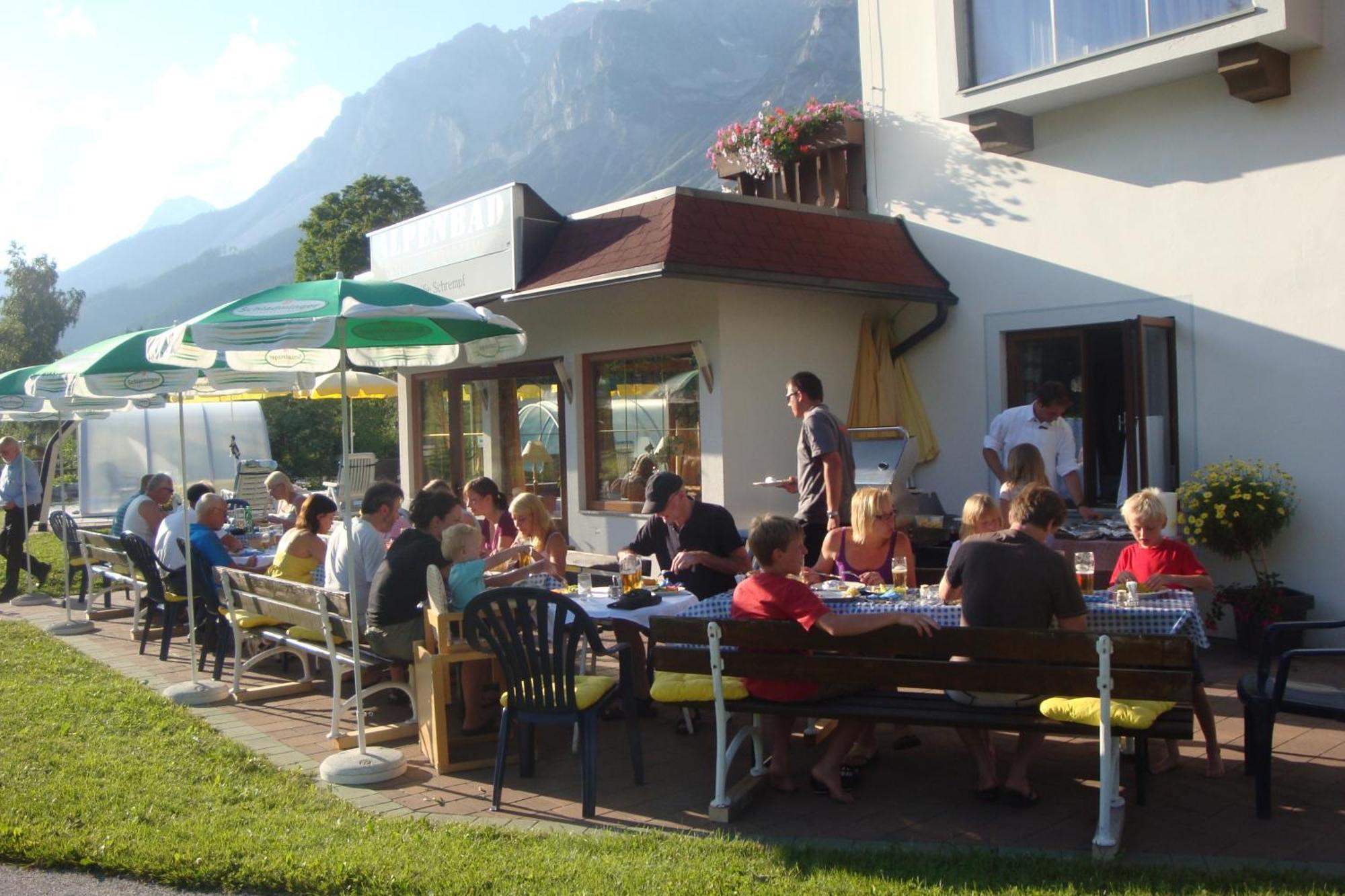 Alpenbad Aparthotel Ramsau am Dachstein Exterior photo