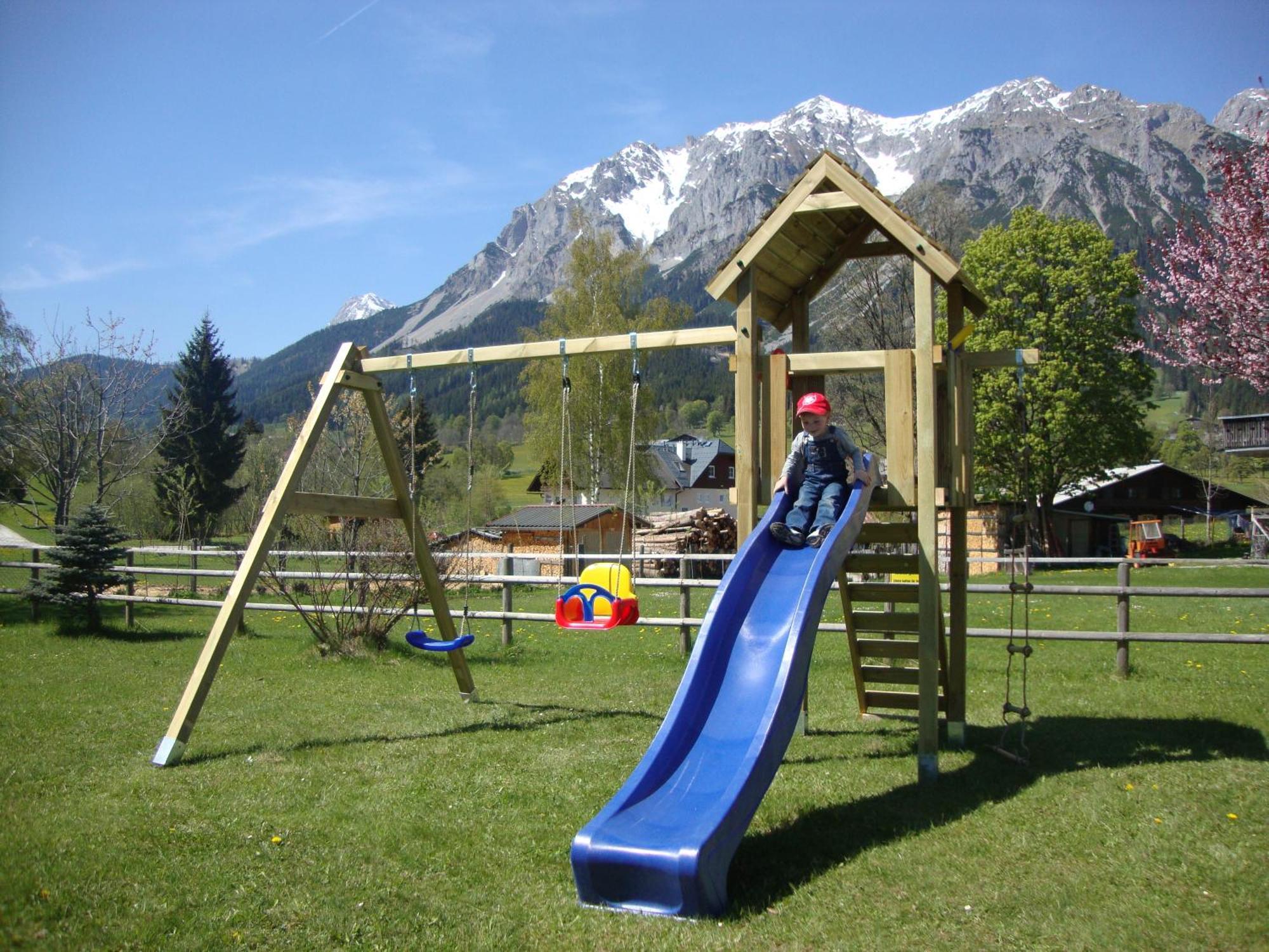 Alpenbad Aparthotel Ramsau am Dachstein Exterior photo